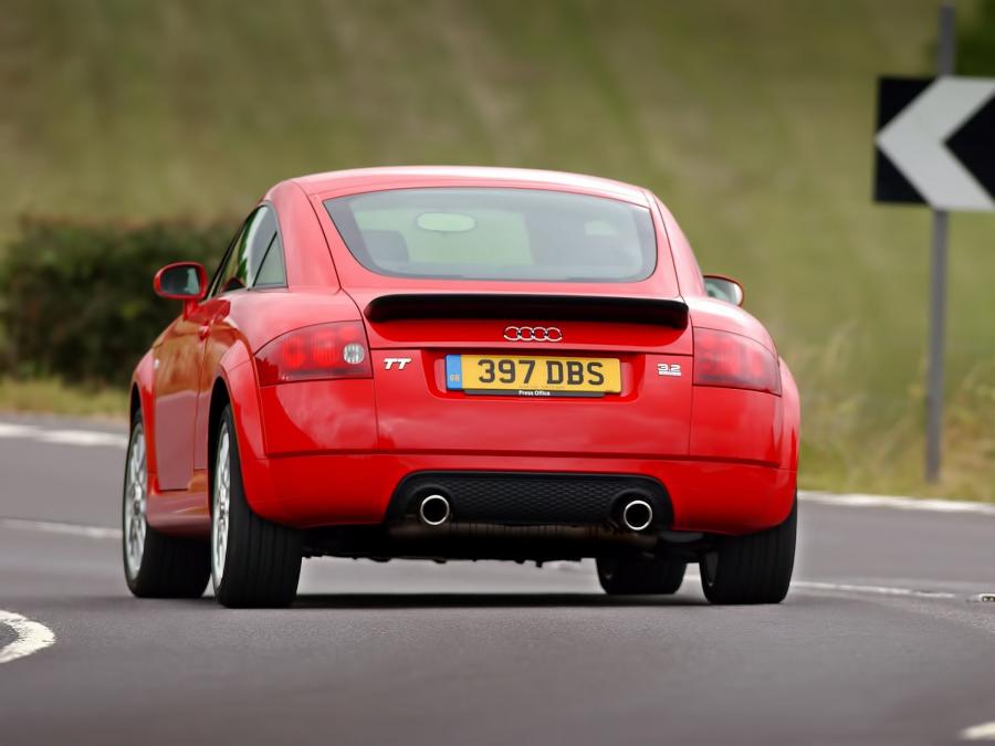  Audi TT 3.2 Quattro Coupe (8N) 2003 года  (UK) (фото 15 из 15)